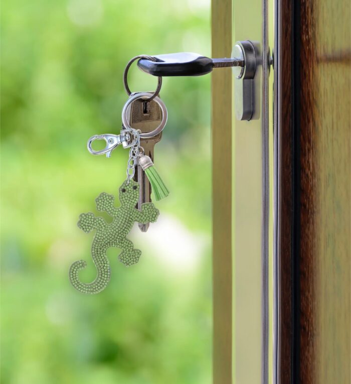 Gecko - Sparkling Rhinestones Charm With Tassel - Image 8