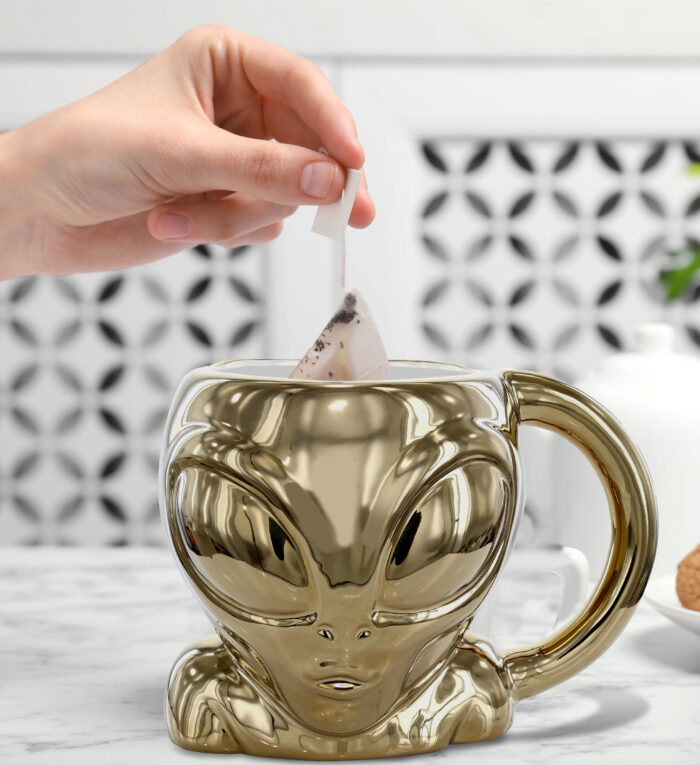 Gold Alien Mug - 17Oz - Mugniv - Image 5
